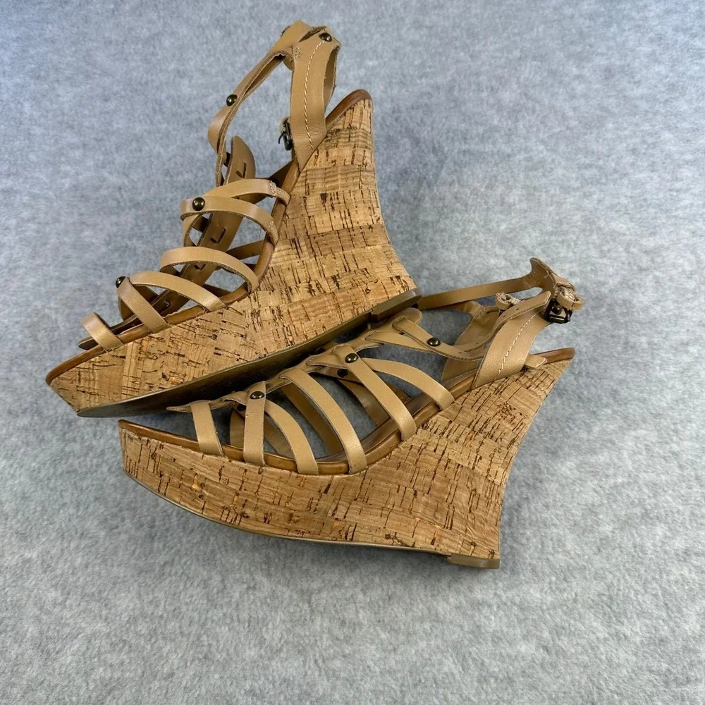Guess Gladiator Tan Leather Cork Platform Wedge Strappy Sandals Women 9M Studded